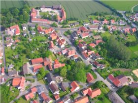 Burguffeln Luftbild mit Domäne_K.jpg